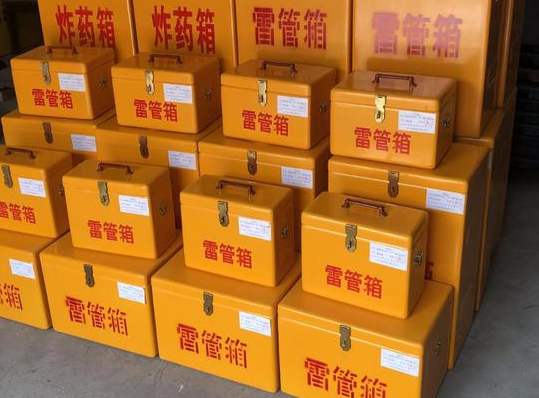 桂东玻璃钢雷管箱的使用寿命一般是多少？